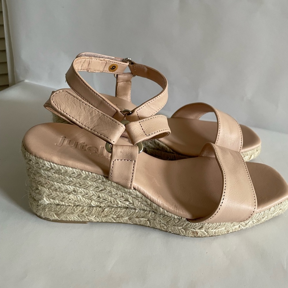 Jutelia Made in Spain leather wedge tan sandals. Sz 9 New